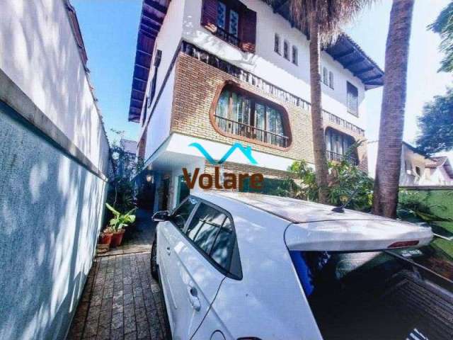 Casa na Vila São Francisco com 319m² de área construída em uma rua tranquila - Vila Yara