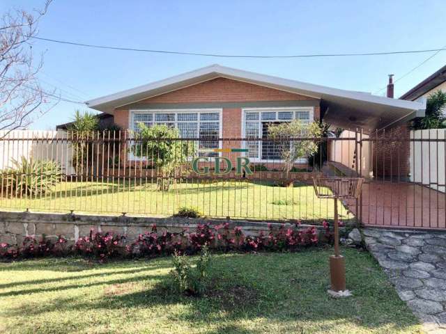 Casa com 4 quartos à venda na Rua Coronel Francisco de Paula Moura Brito, Bacacheri, Curitiba, 238 m2 por R$ 950.000