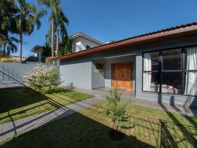 Casa com 3 quartos à venda na Rua São Thomaz de Aquino, Seminário, Curitiba, 247 m2 por R$ 3.490.000