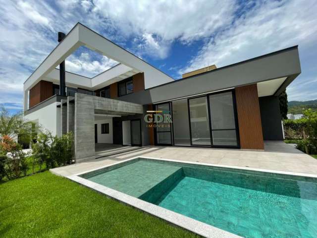 Casa em condomínio fechado com 3 quartos à venda na Rua Ivo José Rebello, Santa Regina, Camboriú, 285 m2 por R$ 3.300.000