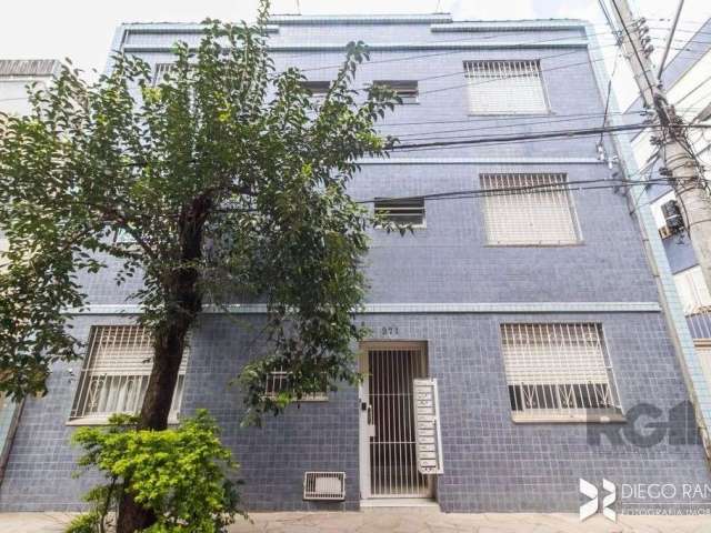 Excelente apartamento à venda localizado na Avenida Cauduro, no bairro Bom Fim em Porto Alegre. Com 80m² de área privativa e 100m² de área total, conta com 2 dormitórios, 1 banheiro social, sala espaç