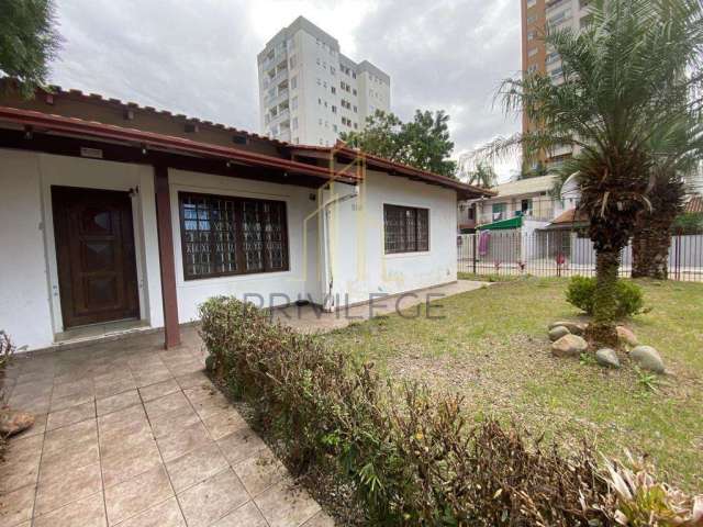Casa para Venda em Itajaí, Vila Operária, 3 dormitórios, 1 suíte, 3 banheiros, 2 vagas