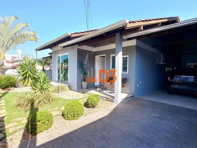 Casa com 3 quartos à venda no Figueira, Gaspar , 319 m2 por R$ 749.990