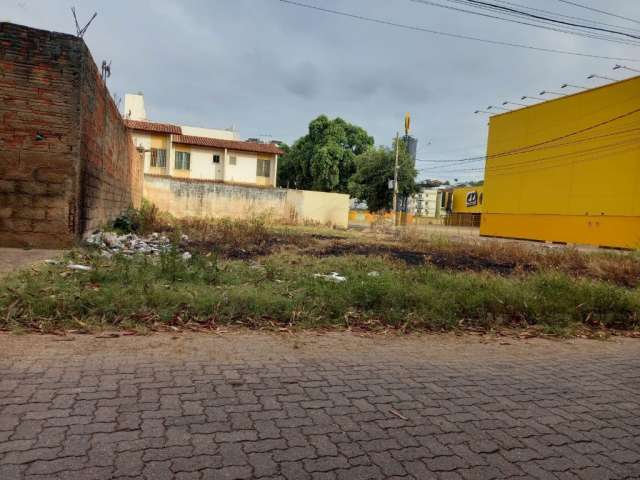 Terreno à venda na Avenida Beira Rio, Esplanada, Governador Valadares, 390 m2 por R$ 380.000