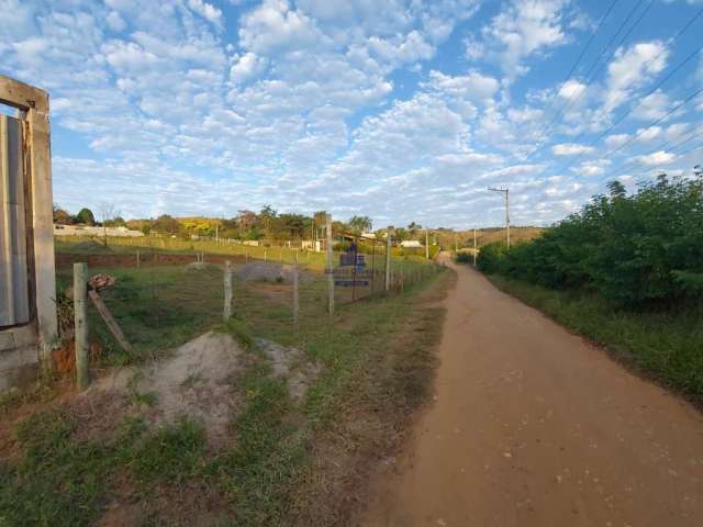 Terreno à venda no Barreiro, Taubaté  por R$ 200.000