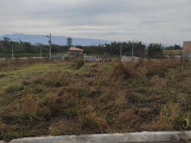 Terreno à venda no Quintas de Santa Cruz, Taubaté  por R$ 125.000