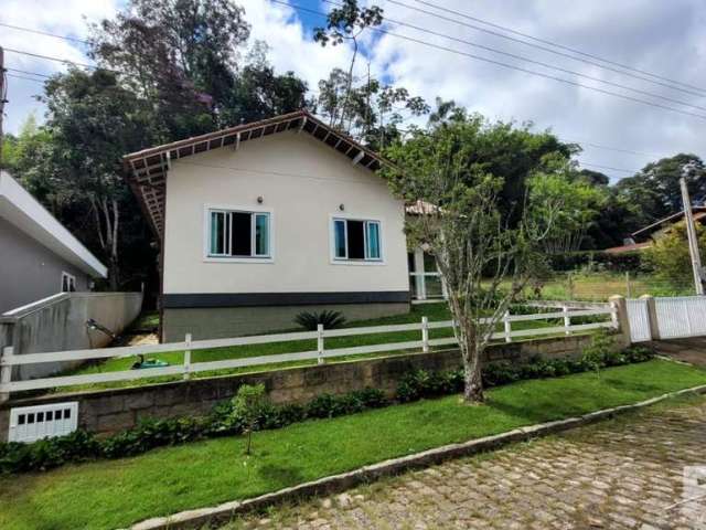 Casa em Condomínio para Venda em Teresópolis, Parque Do Imbui, 2 dormitórios, 2 banheiros, 1 vaga