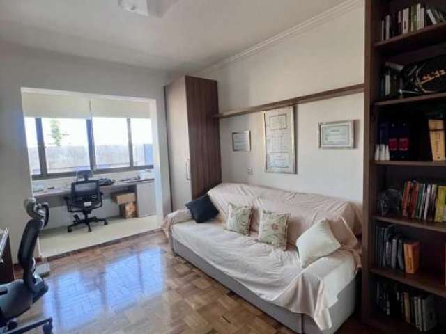 Apartamento á venda, 195,00 m² , 3 quartos , 2 suítes , Centro de Pelotas /RS