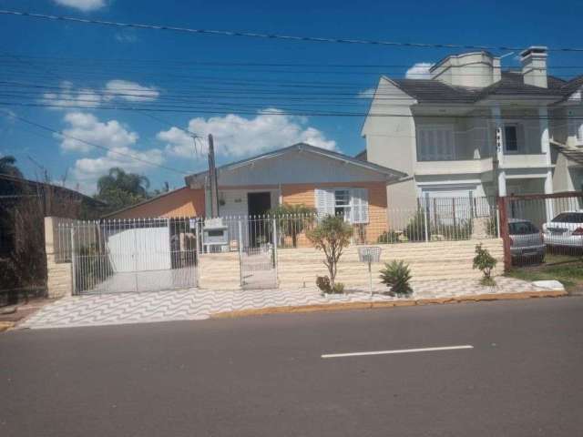 Casa mista localizada no Centro de Gravatai RS