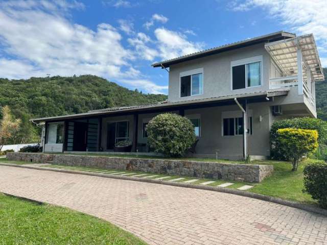 Casa com 4 quartos à venda no Tijuquinhas (Guaporanga), Biguaçu  por R$ 2.800.000