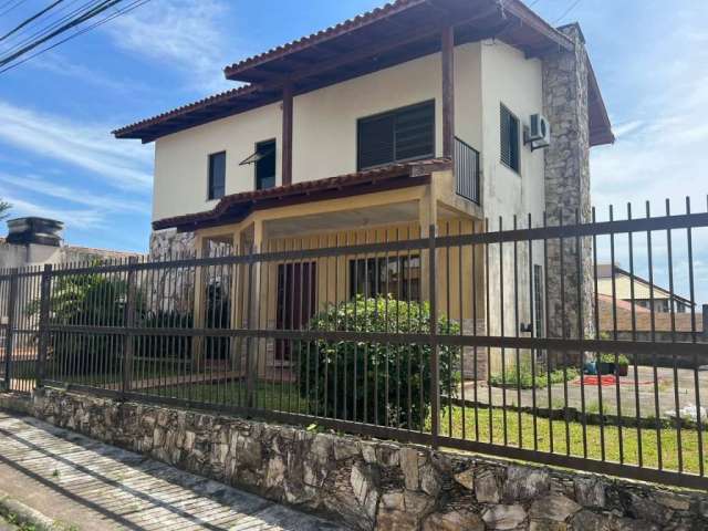 Casa com 3 quartos à venda no Ipiranga, São José  por R$ 735.000