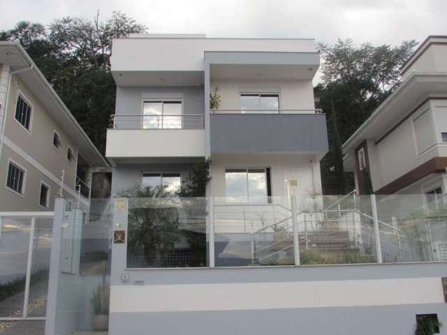 Casa com 4 quartos à venda no Forquilhinhas, São José  por R$ 1.320.000