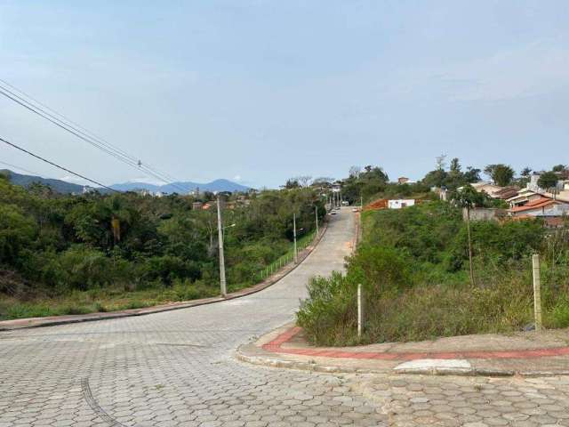 Terreno à venda em Fundos, Biguaçu  por R$ 150.000