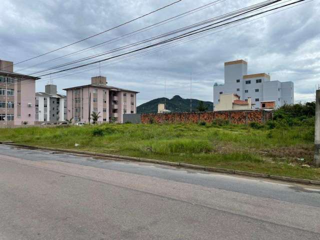 Terreno à venda no Centro, Biguaçu  por R$ 750.000