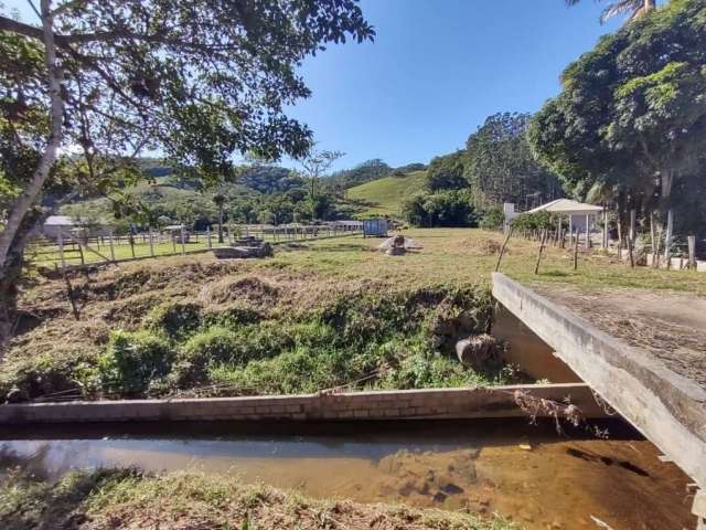 Terreno à venda no Três Riachos, Biguaçu  por R$ 430.000