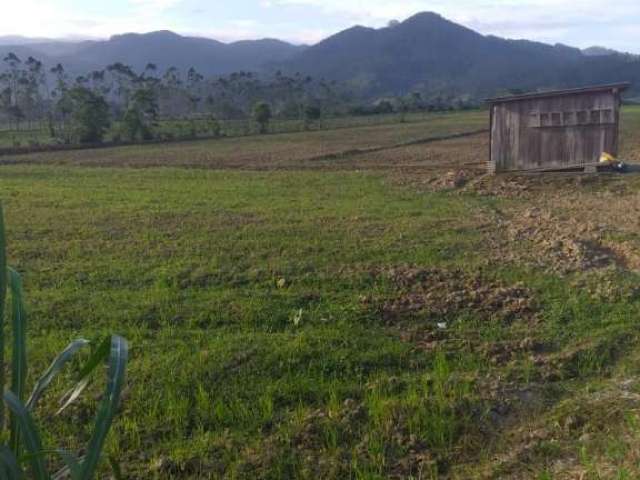 Terreno à venda no Três Riachos, Biguaçu  por R$ 900.000