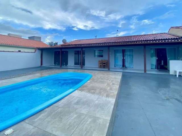 Casa com 4 quartos à venda em Rio Caveiras, Biguaçu  por R$ 600.000