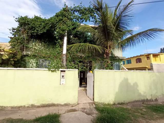 Casa de 2 quartos a 400 metros da praia por R$180.000