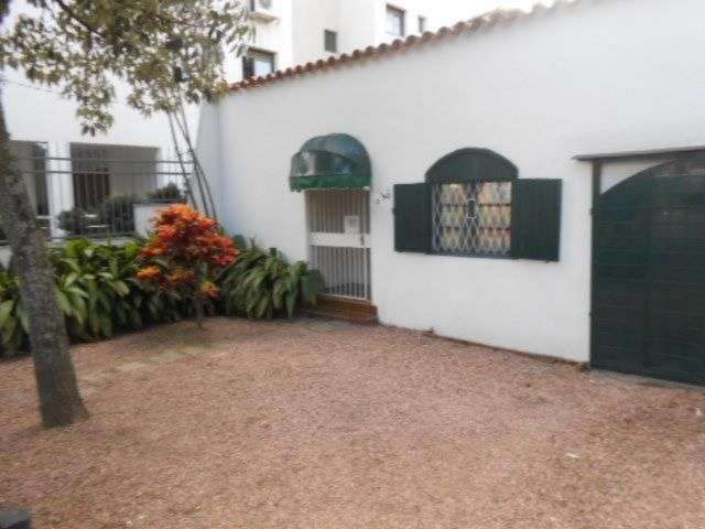 Casa com 2 quartos à venda na Rua Luzitana, Higienópolis, Porto Alegre, 60 m2 por R$ 850.000