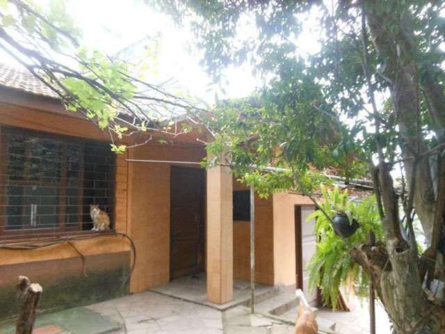 Casa com 4 quartos à venda na Rua Januário Scalzilli, Santa Tereza, Porto Alegre, 220 m2 por R$ 371.000