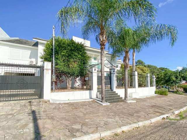 Casa com 5 quartos para alugar na Rua Monte Bonito, Jardim Floresta, Porto Alegre, 500 m2 por R$ 15.000