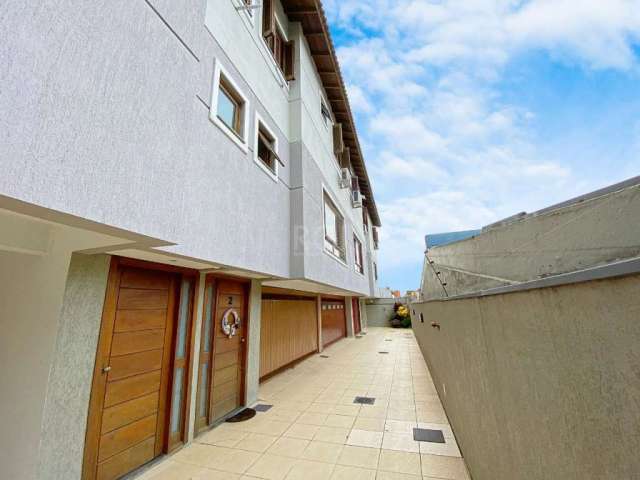 Casa em condomínio fechado com 3 quartos à venda na Rua Catumbi, Medianeira, Porto Alegre, 118 m2 por R$ 549.000