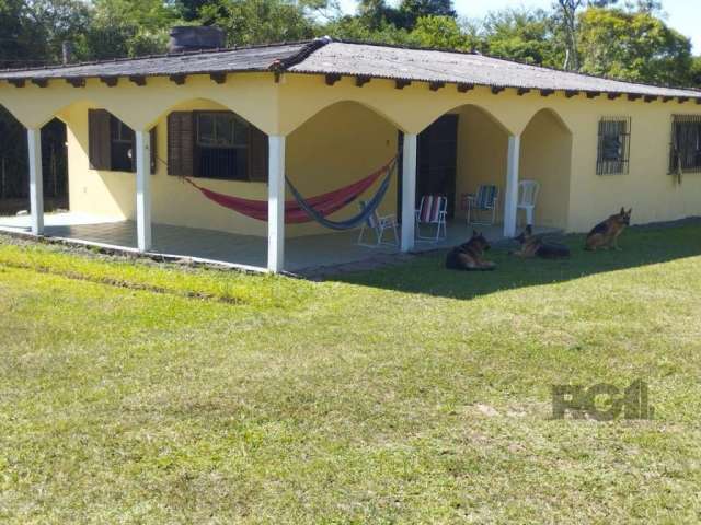 Chácara / sítio com 4 quartos à venda na Estrada Passo do Morrinho, Fiuza, Viamão, 10000 m2 por R$ 405.000