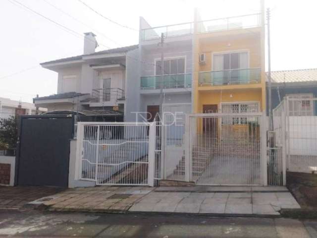 Casa com 2 quartos à venda na Rua Manoel Nunes da Silva, 18, Guarujá, Porto Alegre por R$ 351.000
