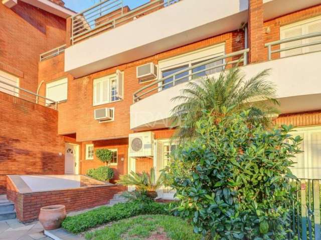 Casa em condomínio fechado com 4 quartos à venda na Rua Professor Doutor Milton Guerreiro, 270, Santa Tereza, Porto Alegre por R$ 1.700.000