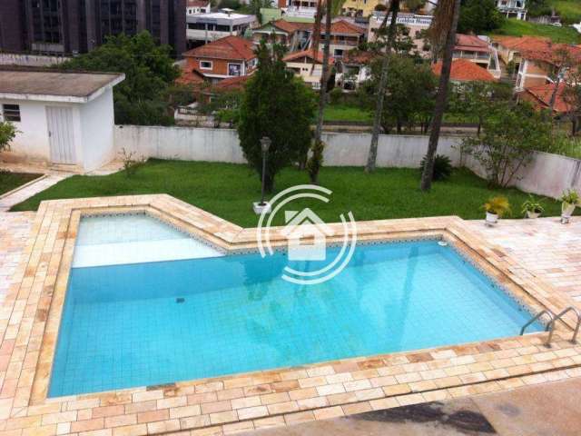 Casa com 6 dormitórios à venda, 304 m² por R$ 949.999,00 - Centro - Águas de São Pedro/SP
