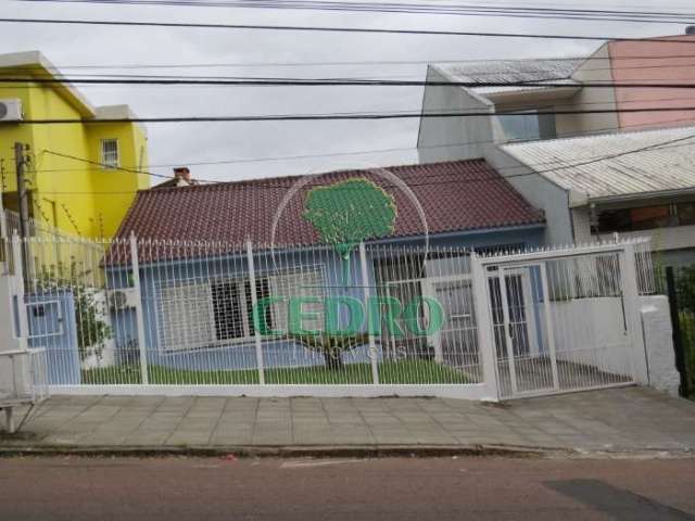 Casa com 3 quartos à venda na Rua Professor Clemente Pinto, 159, Medianeira, Porto Alegre por R$ 930.000