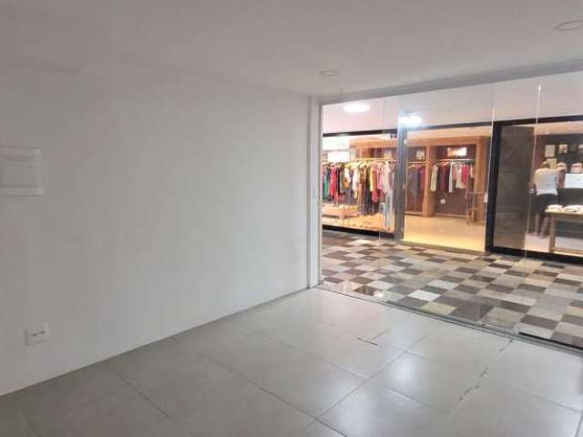 Loja para locação com cerca de 17 m² localizada em galeria no centro de Campo Grande em ponto comer