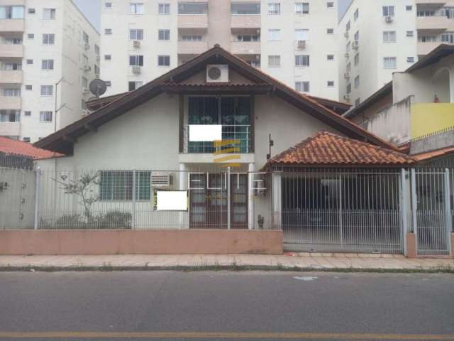 Casa com 4 quartos à venda na Rua Vinte e Cinco de Novembro, 186, Nossa Senhora do Rosário, São José por R$ 900.000