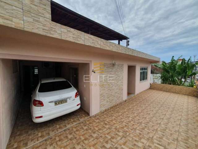 Casa em condomínio fechado com 4 quartos à venda na Rua Edelberto de Oliveira, 44, Barreiros, São José por R$ 615.000