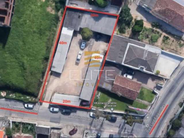 Terreno em condomínio fechado à venda na Rua Adolfo Donato da Silva, 41, Praia Comprida, São José por R$ 2.000.000