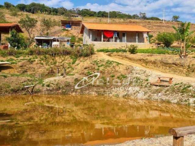 Sítio com 2 dormitórios à venda, 22900 m² por R$ 850.000,00 - Lagoa Nova - Guararema/SP