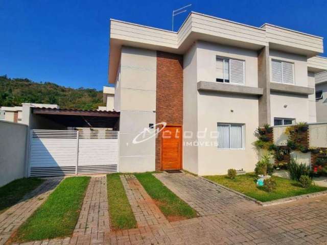 Casa com 3 dormitórios à venda, 89 m² por R$ 695.000,00 - Condomínio Residencial Le vert - Guararema/SP