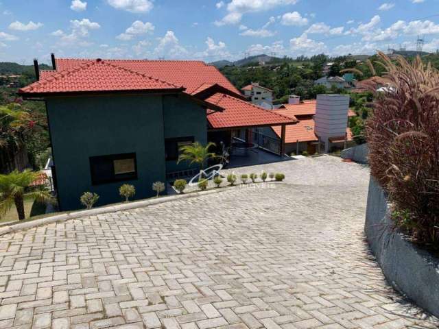 Casa com 3 dormitórios à venda, 445 m² por R$ 2.750.000,00 - Condomínio Residencial Alpes de Guararema - Guararema/SP