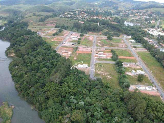 Residencial Águas do Paraíba - Terrenos à venda,  de 646 m² à 1.200m² a partir de por R$368.220 - Paião - Guararema/SP