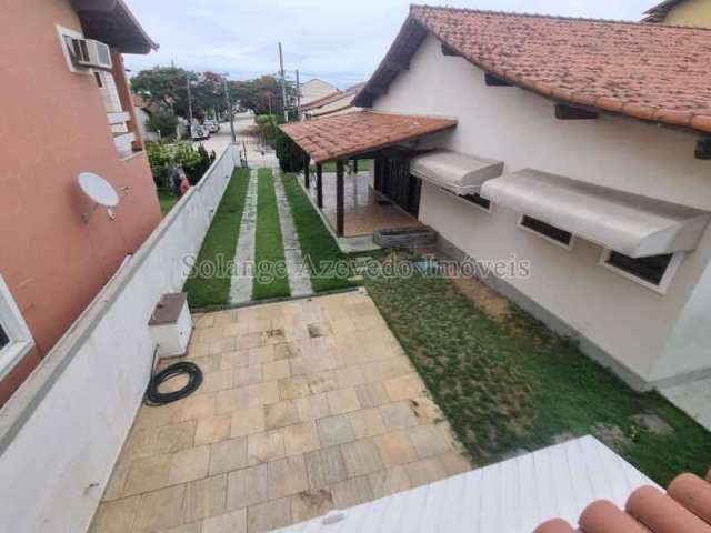 Casa em condomínio fechado com 3 quartos à venda na Rodovia Amaral Peixoto, Praia Linda, São Pedro da Aldeia, 168 m2 por R$ 649.000