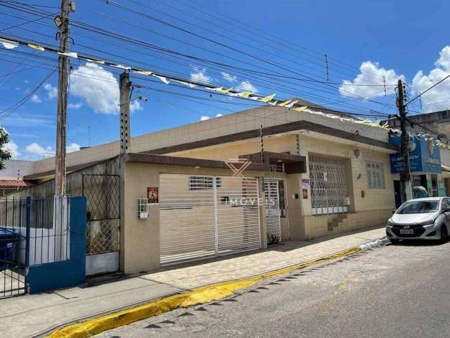 Casa à venda, 580 m² por R$ 2.600.000,00 - Matriz - Vitória de Santo Antão/PE