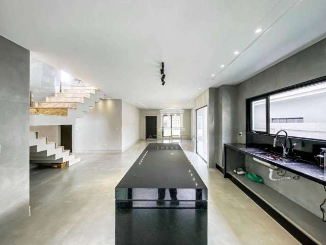 Casa com 4 dormitórios à venda, 259 m² por R$ 1.600.000,00 - Albuquerque - Teresópolis/RJ