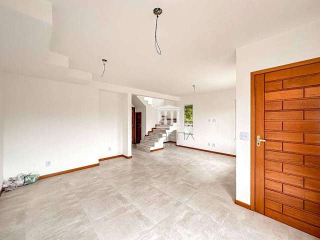 Casa com 4 dormitórios à venda, 128 m² por R$ 590.000,00 - Vargem Grande - Teresópolis/RJ