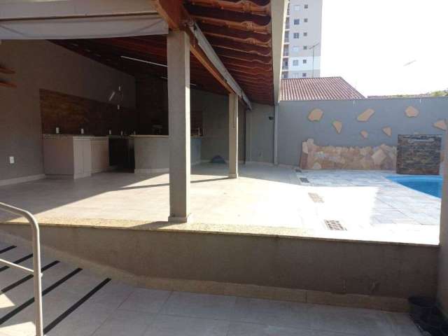 Casa com 4 dormitórios à venda, 200 m² por R$ 720.000 - Jardim São Marco - São José do Rio Preto/SP