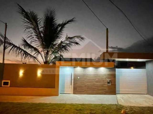 Casa com 3 quartos à venda na Rua Elisa Vieira Veras, Jardim Atlântico Central (Itaipuaçu), Maricá, 377 m2 por R$ 690.000