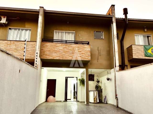 Casa com 3 quartos à venda na Rua Itajubá, 987, Bom Retiro, Joinville por R$ 479.000