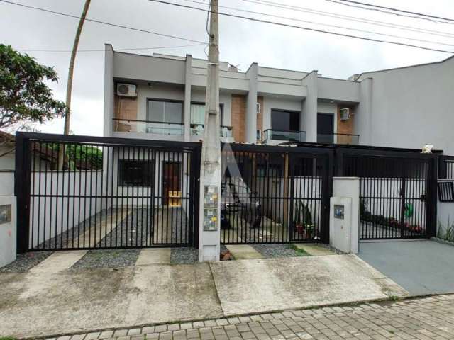 Casa com 2 quartos à venda na Pico da Bandeira, 42, Nova Brasília, Joinville por R$ 325.000
