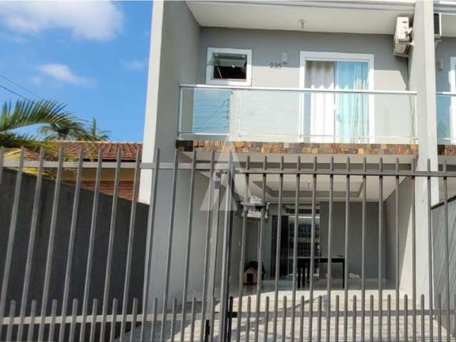 Casa com 2 quartos à venda na Rua Bagé, 225, Anita Garibaldi, Joinville por R$ 450.000