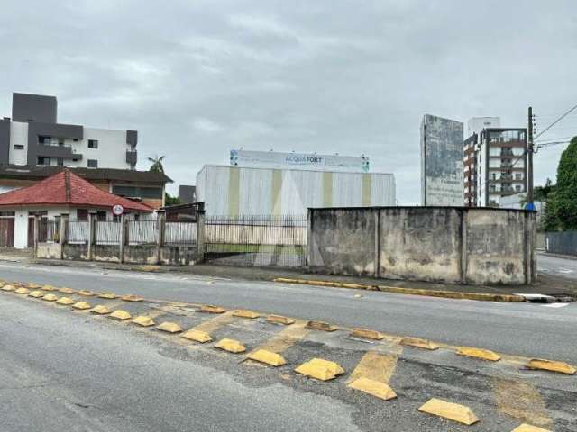 Terreno à venda na Rua Marquês de Olinda, 520, Costa e Silva, Joinville por R$ 1.450.000