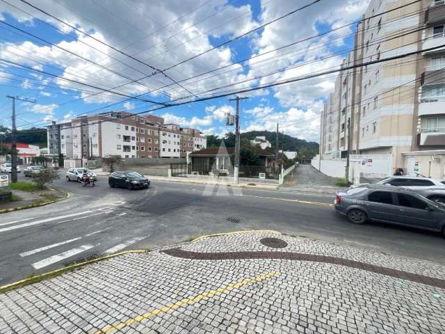 Terreno à venda na Rua Presidente Campos Salles, 646, Glória, Joinville por R$ 1.800.000